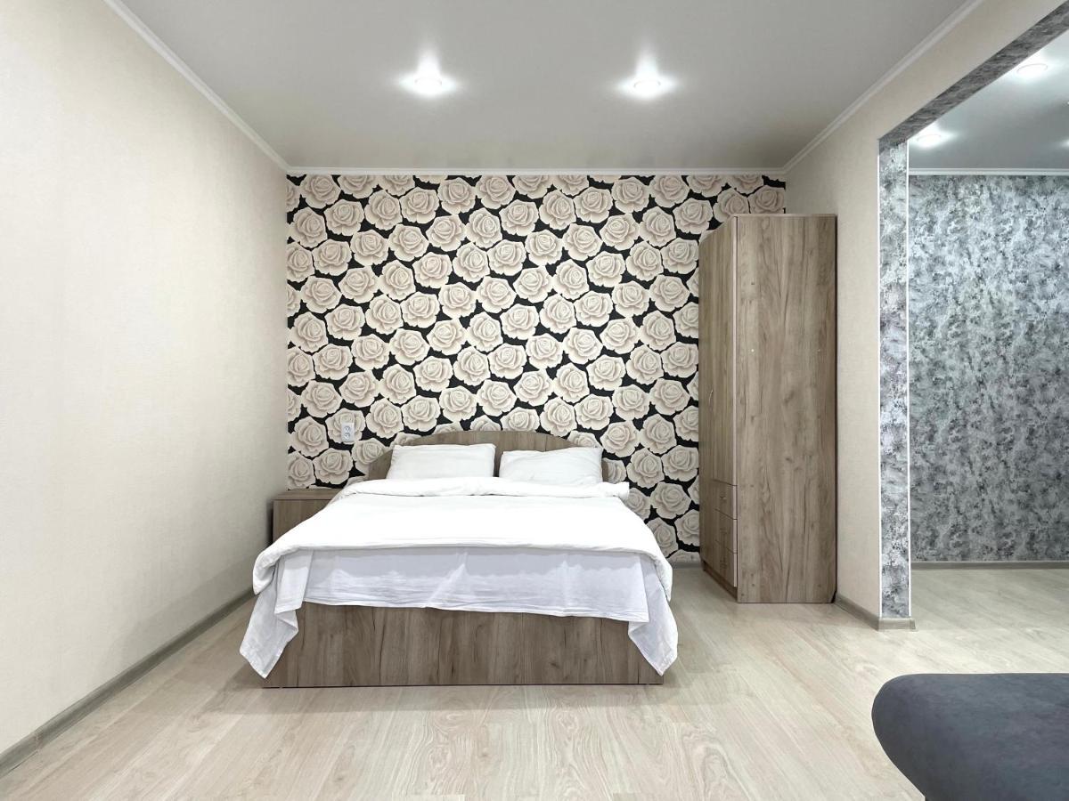 Dostyk Mall, Apartment *
